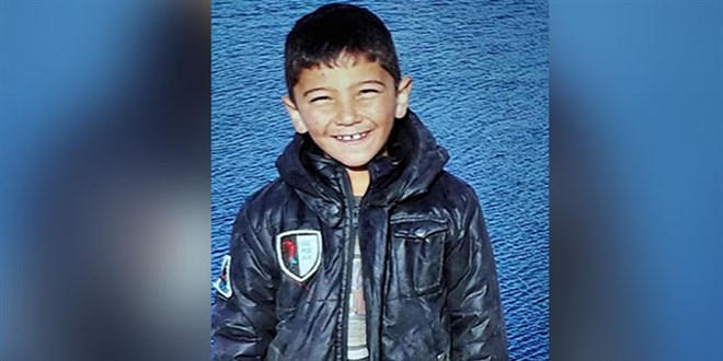 Evde kalp krizi ge�iren 8 ya��ndaki Mahmut, kurtar�lamad�