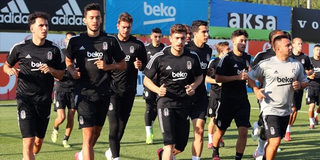 Beşiktaş'ta bir futbolcunun korona testi pozitif çıktı