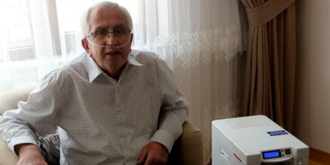 Emekli ��retmen, Kovid-19 s�recini g�zya�lar� i�inde anlatt�