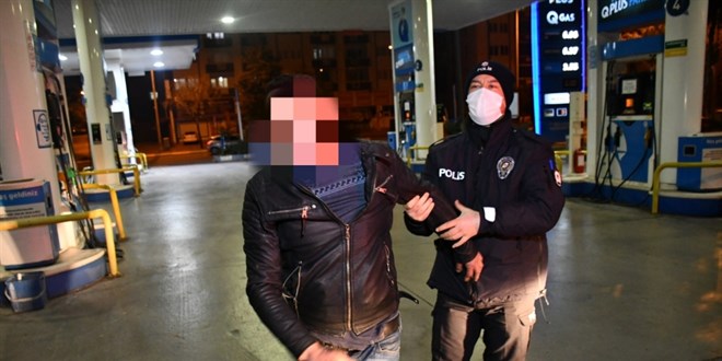 Kısıtlamaya uymayıp polise saldıran 4 zanlı tutuklandı