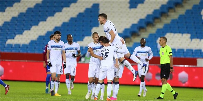 Son şampiyon Trabzonspor kupaya veda etti