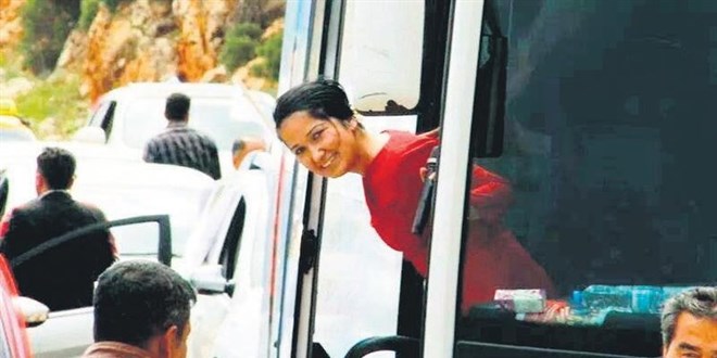 CHP'de esrarengiz kskanlk skandal! Balkondan dmedi, itildi