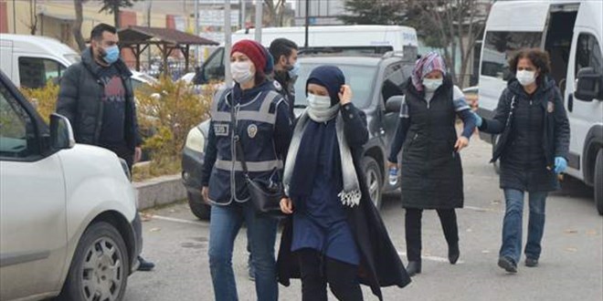 FETÖ'nün 'emniyet mahrem kadın yapılanması' operasyonunda 6 kişi serbest
