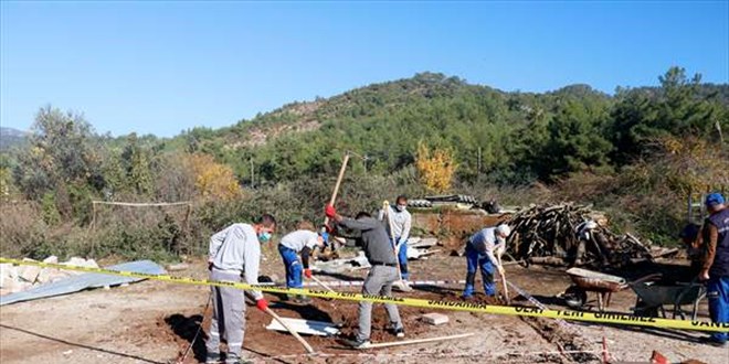 Top oynayan çocuklar tarihi mezar buldu, kazı çalışması başlatıldı