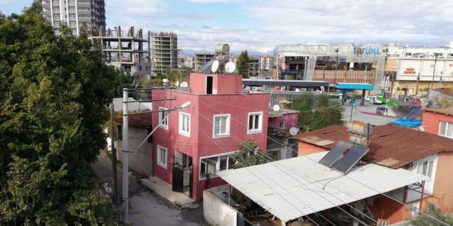 MİT gözetiminde 1 yıl kazılan 'gizemli eve' defineciler dadandı