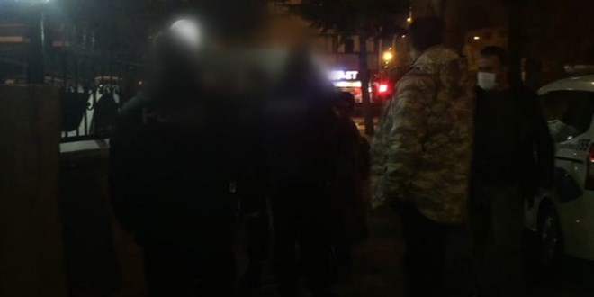 Bolu'da maske takmamak için polise direnen kadına para cezası kesildi