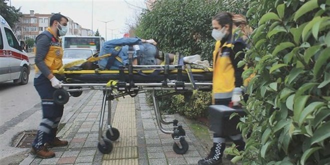 Fuhuş operasyonunda şok görüntü! Polisi görünce 3. kat penceresinden atladı