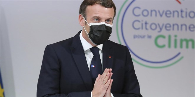 Koronaya yakalanan Macron'un katıldığı yemeğe suç duyurusu