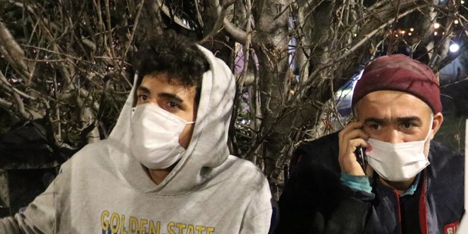 Ekmek teknesi yanan karton toplayıcısını Vali teselli etti