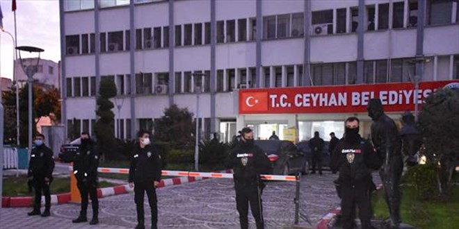 Rüşvet operasyonu: Görevden alınan başkan dahil çok sayıda gözaltı