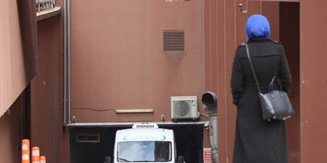 8 ki�inin �ld��� yo�un bak�m �nitesi yang�n� i�in 2 savc� g�revlendirildi