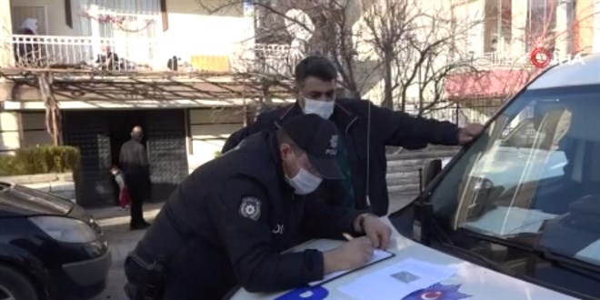Yasağa uymayan vatandaş: Sokağa çıkmıyorum, sokakta yürüyerek gidiyorum