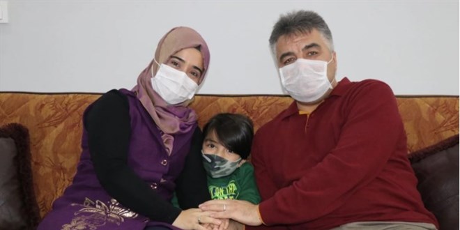 Hemşire 7 ayda 2 kez koronavirüse yakalandı