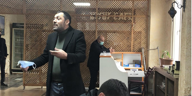 Mühürlenen kıraathane sahibi: Abimi kaybettim ama koronaya inanmıyorum