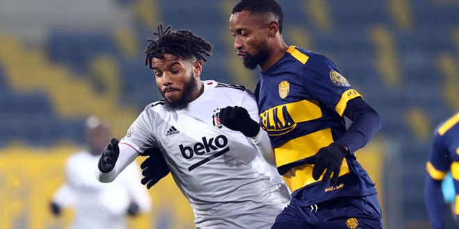 Beşiktaş, başkentte 3 puanı tek golle aldı