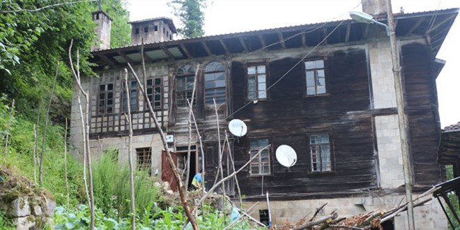 Rize'de 183 yıllık tarihi konak kavgası