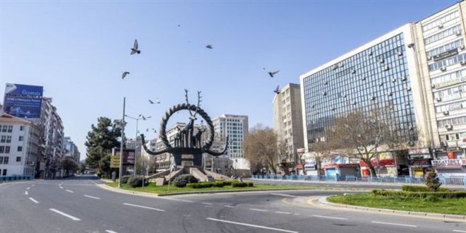 56 saatlik sokağa çıkma kısıtlaması başladı