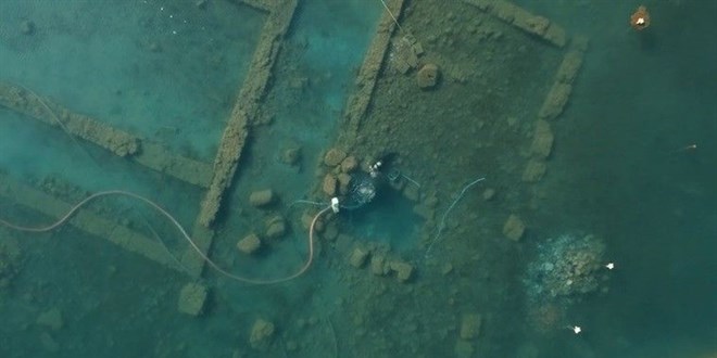 znik Gl'nn dibinde yatan 100 yln kefi grntlendi