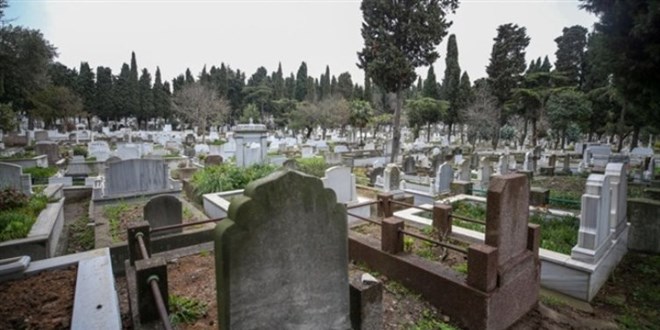 İstanbul'da mezarlık fiyatları uçtu