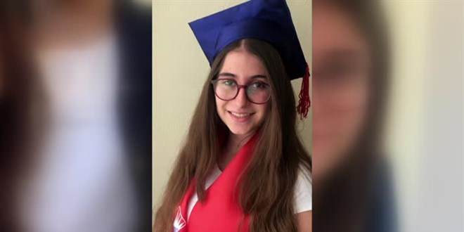 15 yaşındaki Eylül rüyasında gördüğü lösemili çocuklar için saçını bağışladı