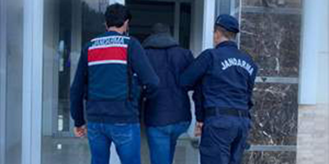 İzmir'de sosyal medyadan terör propogandasına 7 gözaltı