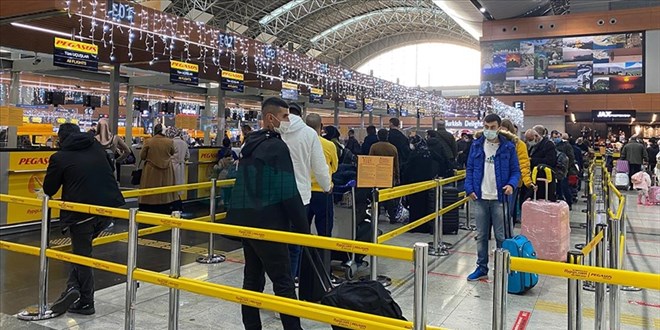 İstanbul Sabiha Gökçen Havalimanı'nda yeni yıl yoğunluğu