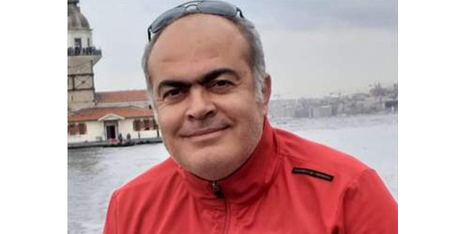 Emekli polis memuru teknede �l� bulundu