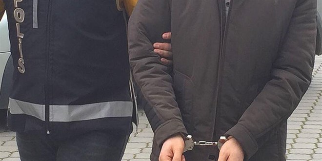 FETÖ'den aranan eski komiser yakalandı