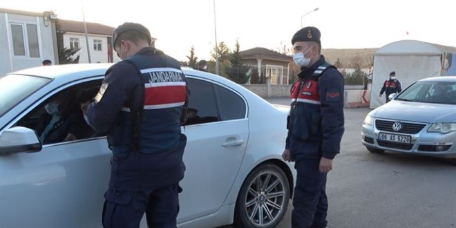 Yılbaşında 3 bin 890 noktada trafik denetimi yapılıyor