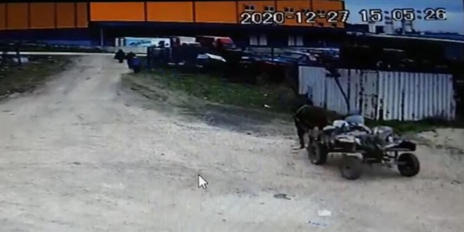 4 ton demiri çaldılar, at arabasıyla götürdüler