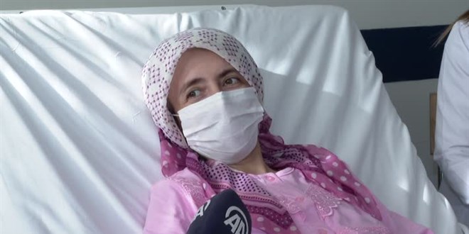 Korona'dan ekindi hastaneye gitmedi, karnndan 6 kiloluk kitle karld