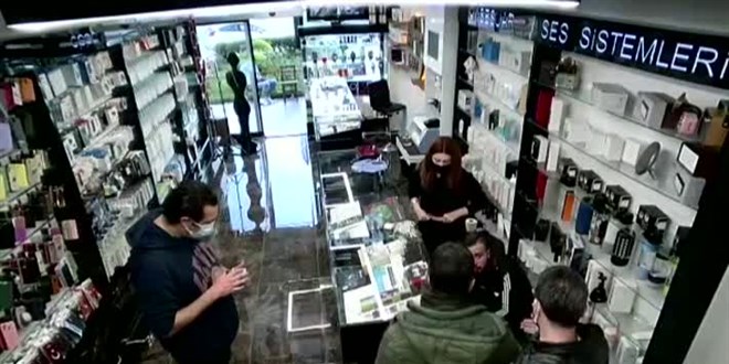 Dviz ile dolandrclk gvenlik kamerasnda