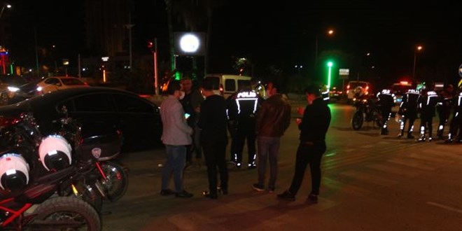 Otomobil ile çarpışan motosikletteki Yunus polisi yaralandı