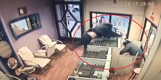 Ankara'da, suç işlemeye otostop çekerek gitmişler