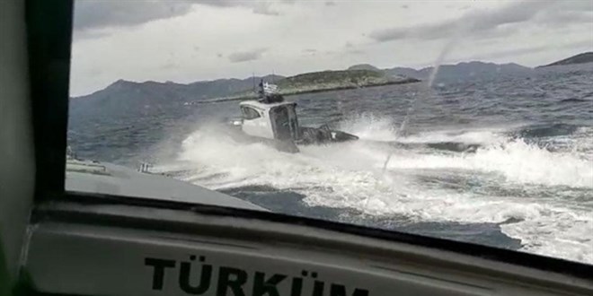 Kardak'ta gerginlik: İhlal yapan 2 Yunan unsuru sürülerek çıkarıldı
