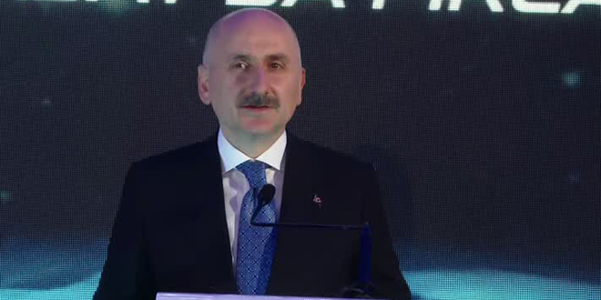 Bakan Karaismailoğlu: Ku bandını kullanan öncü ülkelerden birisi olacağız