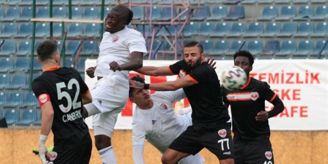 Test sonucu pozitif çıkan futbolcu oynatıldı iddiası