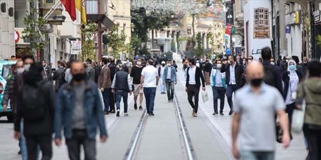 İstanbul Valisi, Kovid-19 vakalarının en çok düştüğü ilçeleri açıkladı