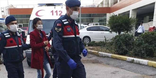 Kendisini darbeden kocasını av tüfeğiyle öldüen kadın tutuklandı