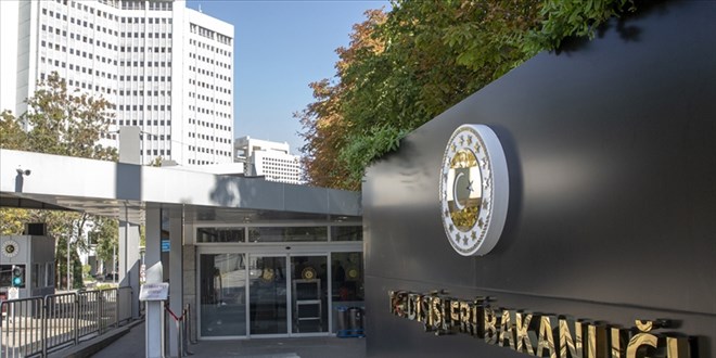 Okyanusun ortasında ilaçları tükenen vatandaşa ilaç ulaştırıldı