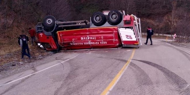Ordu'da itfaiye aracı kaza yaptı: 2 yaralı