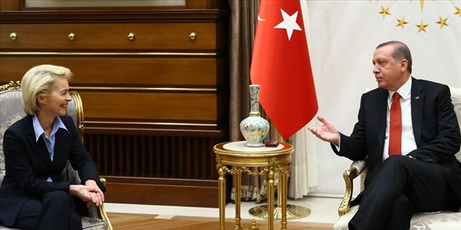 Cumhurbakan Erdoan, AB Komisyonu Bakan ile grt