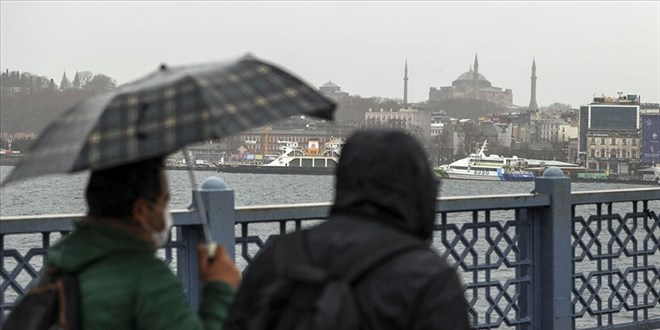Kuraklık riski altındaki İstanbul'da yağan yağmur sevindirdi