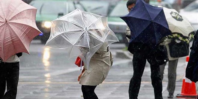 Meteorolojiden 10 il için kuvvetli yağış ve fırtına uyarısı
