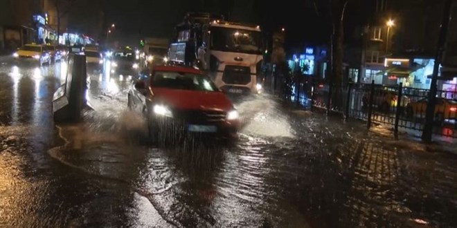 İstanbul'da sağanak etkili oluyor