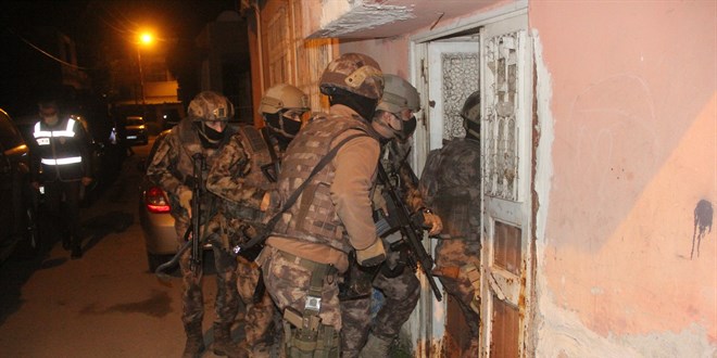 Komiserli, polisli organize suç örgütüne dev operasyon