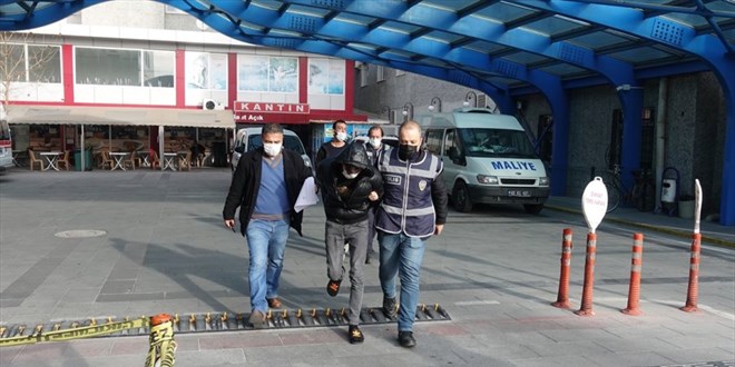Fuhşa zorlanan 2 kadın, kilitlendikleri evden itfaiye yardımıyla kurtarıldı