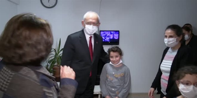 Kılıçdaroğlu ve eşinden ev ziyareti