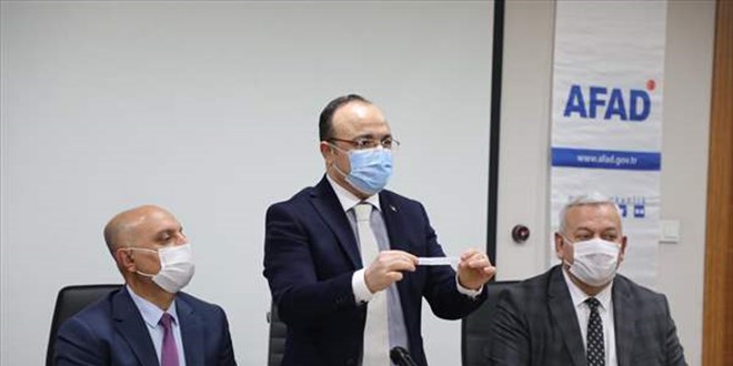 Elazığ'da depremzedeler için yapılan 676 konutun kurası çekildi