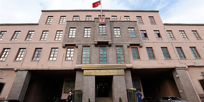 Milli Savunma Bakanlığı 2 askeri hakimi ihraç etti
